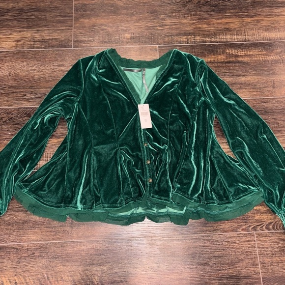 Anthropologie Tops - NWT Anthropologie Green Velvet Peasant Women's Top